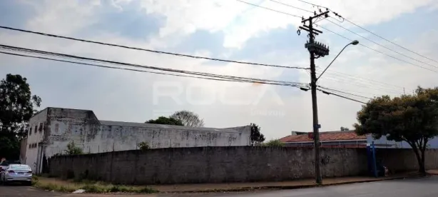 Galpão/Depósito/Armazém à venda, 768m² no Jardim Jockey Clube, São Carlos
