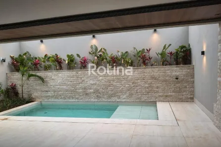 Casa de Condomínio com 4 Quartos à venda, 261m² no Granja Marileusa, Uberlândia