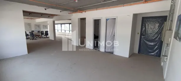 Sala Comercial com 3 Quartos para alugar, 206m² no Cambuí, Campinas