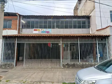 Casa com 3 Quartos à venda, 200m² no Santa Luzia, Juiz de Fora