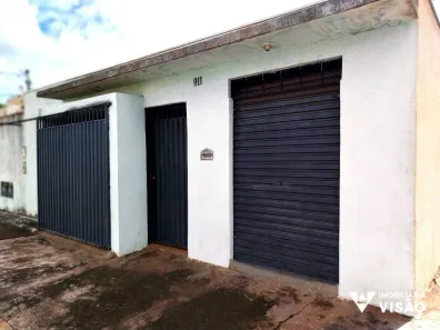 Casa com 2 Quartos à venda, 180m² no Leblon, Uberaba