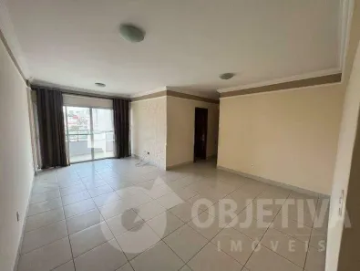 Apartamento com 3 Quartos para alugar, 80m² no Saraiva, Uberlândia