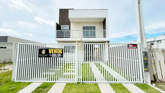 Sobrado com 3 Quartos à venda, 160m² no Guaratuba, Guaratuba