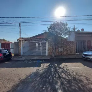 Casa com 4 Quartos à venda, 250m² no Vila Cordeiro, Bauru