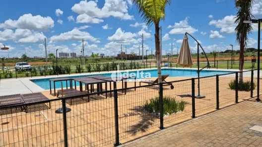 Lote/Terreno à venda, 301m² no Novo Mundo, Uberlândia