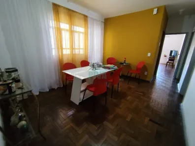 Casa com 4 Quartos à venda, 203m² no Alto Caiçaras, Belo Horizonte