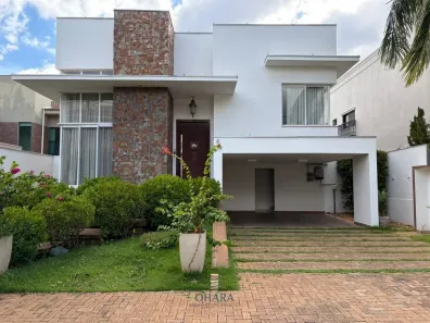 Casa de Condomínio com 3 Quartos para alugar, 385m² no Jardim Itália, Cuiabá