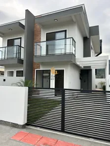 Sobrado com 2 Quartos à venda, 99m² no Forquilhas, São José