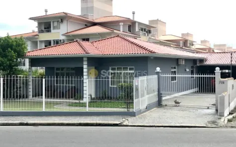 Casa com 4 Quartos à venda, 150m² no Canasvieiras, Florianópolis
