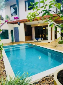 Sobrado com 4 Quartos à venda, 223m² no Boiçucanga, São Sebastião