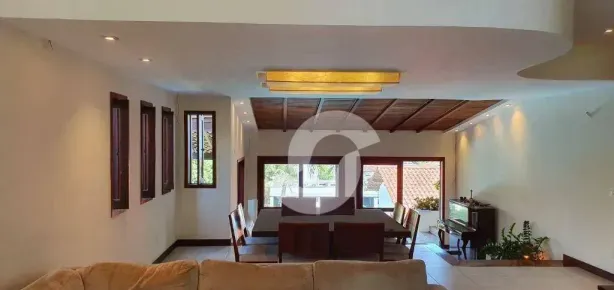Casa de Condomínio com 5 Quartos à venda, 317m² no Engenho do Mato, Niterói