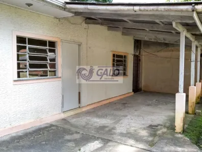 Casa com 1 Quarto para alugar, 60m² no Água Verde, Curitiba