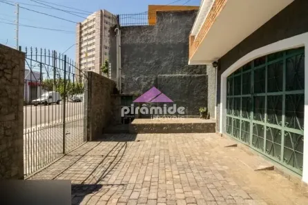 Casa com 4 Quartos à venda, 208m² no Jardim Bela Vista, São José dos Campos