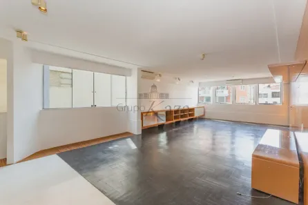 Apartamento com 2 Quartos à venda, 184m² no Cerqueira César, São Paulo