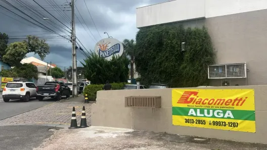 Ponto Comercial para alugar, 100m² no Santa Felicidade, Curitiba
