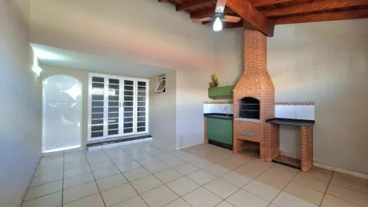 Casa com 2 Quartos para alugar, 120m² no Água Branca, Piracicaba