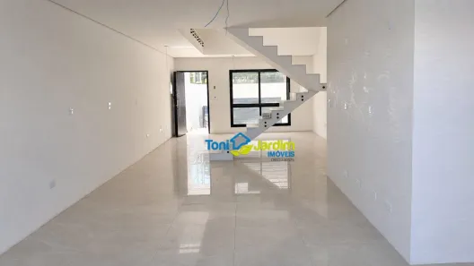 Sobrado com 3 Quartos à venda, 214m² no Parque Jaçatuba, Santo André