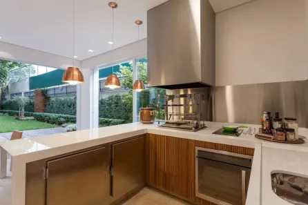 Casa de Condomínio com 4 Quartos à venda, 367m² no Jardim Leonor, São Paulo
