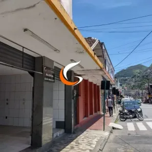 Ponto Comercial para alugar, 130m² no Quissama, Petrópolis