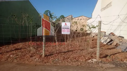 Lote/Terreno à venda, 250m² no Jardim Europa, Uberlândia
