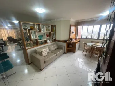 Apartamento com 3 Quartos à venda, 136m² no Jardim São Pedro, Porto Alegre