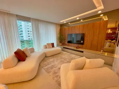 Apartamento com 4 Quartos para alugar, 160m² no Centro, Balneário Camboriú