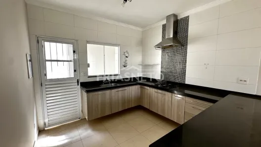 Casa com 2 Quartos à venda, 97m² no Pompéia, Piracicaba