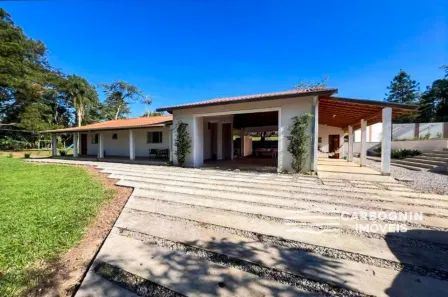 Fazenda/Sítio com 3 Quartos à venda, 200m² no Chácara Itamarati, Caçapava