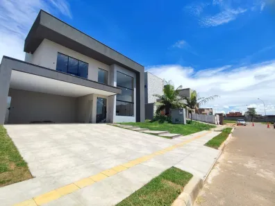 Sobrado com 3 Quartos à venda, 265m² no Residencial Goiânia Golfe Clube, Goiânia