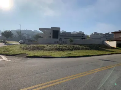 à venda, 660m² no Condomínio Residencial Colinas do Paratehy, São José dos Campos