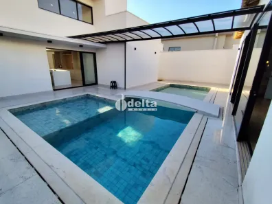 Casa de Condomínio com 3 Quartos à venda, 290m² no Granja Marileusa, Uberlândia