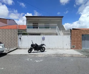 Casa com 5 Quartos à venda, 315m² no Quintino Cunha, Fortaleza
