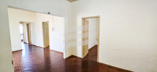 Casa com 3 Quartos à venda, 131m² no Bairro das Bandeiras, Araçatuba