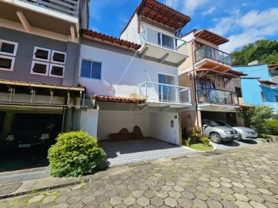 Casa de Condomínio com 3 Quartos à venda, 140m² no Iucas, Teresópolis