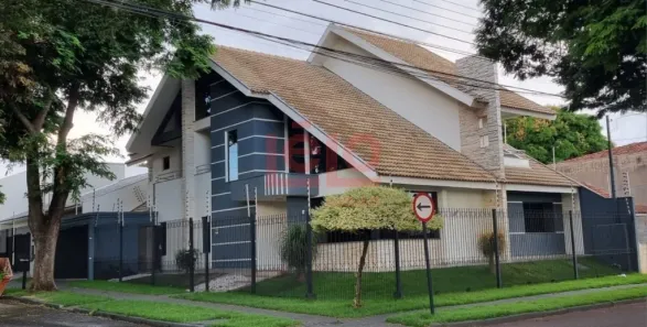 Casa com 4 Quartos à venda, 330m² no Zona 03, Maringá