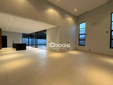 Casa de Condomínio com 3 Quartos à venda, 274m² no Triângulo, Porto Velho