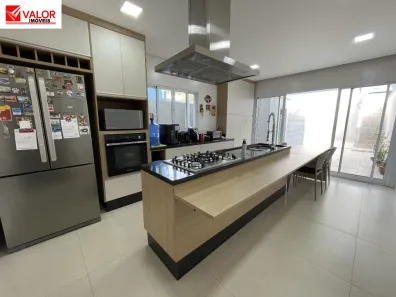 Sobrado com 3 Quartos à venda, 140m² no Chácara Canta Galo, Cotia