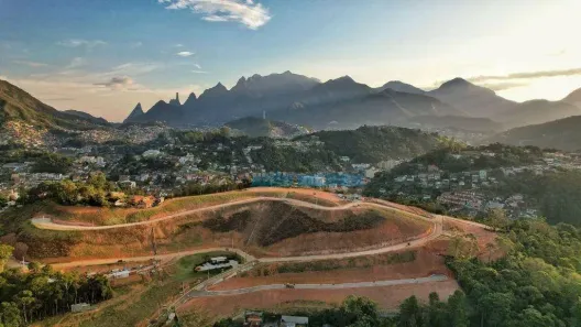 Lote/Terreno à venda, 346m² no Ermitage, Teresópolis