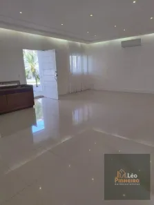 Casa de Condomínio com 3 Quartos para alugar, 230m² no Novo Cavaleiro, Macaé