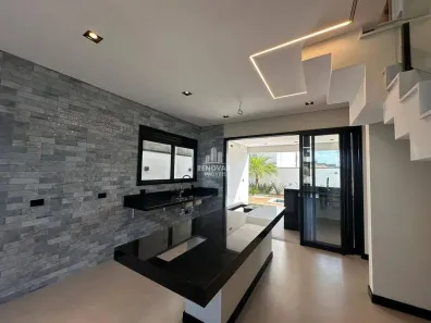 Sobrado com 4 Quartos à venda, 232m² no Cézar de Souza, Mogi das Cruzes