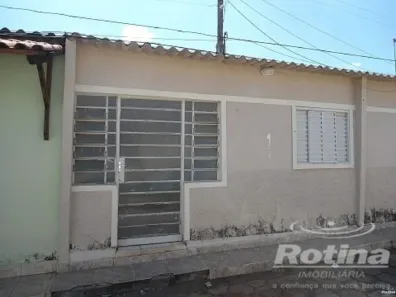 Casa com 2 Quartos à venda, 60m² no Martins, Uberlândia
