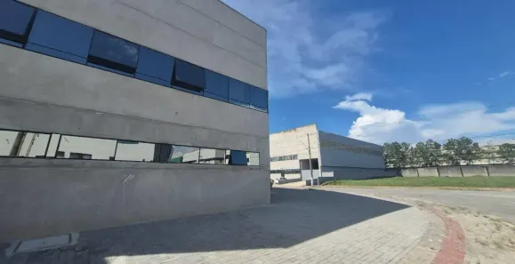 Galpão/Depósito/Armazém com 3 Quartos para alugar, 950m² no Rio Abaixo, Jacareí