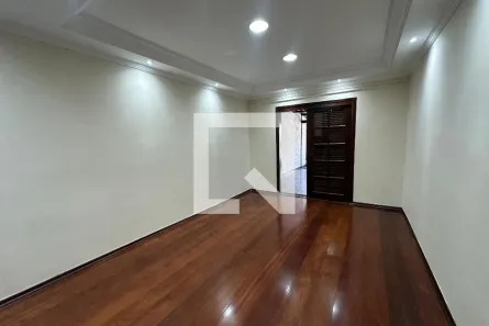 Casa com 3 Quartos à venda, 240m² no Vila Engenho Novo, Barueri