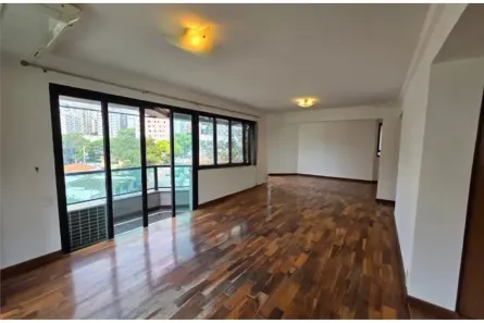 Apartamento com 3 Quartos à venda, 193m² no Vila Uberabinha, São Paulo
