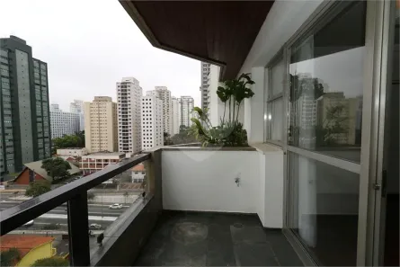 Apartamento com 3 Quartos à venda, 240m² no Campo Belo, São Paulo