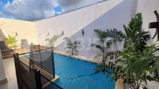 Casa com 3 Quartos para alugar, 177m² no Bosque dos Buritis, Uberlândia
