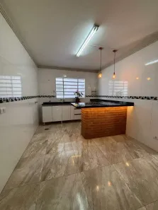 Casa com 4 Quartos à venda, 360m² no Vila Firmiano Pinto, São Paulo