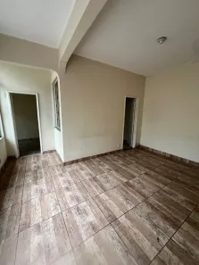 Casa com 2 Quartos para alugar, 60m² no Bangu, Rio de Janeiro