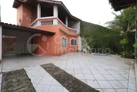 Casa com 3 Quartos à venda, 196m² no Parque Balneario Oasis, Peruíbe
