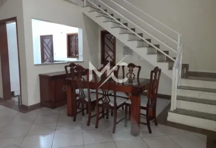 Sobrado com 3 Quartos à venda, 250m² no Jardim Terras de São João, Jacareí